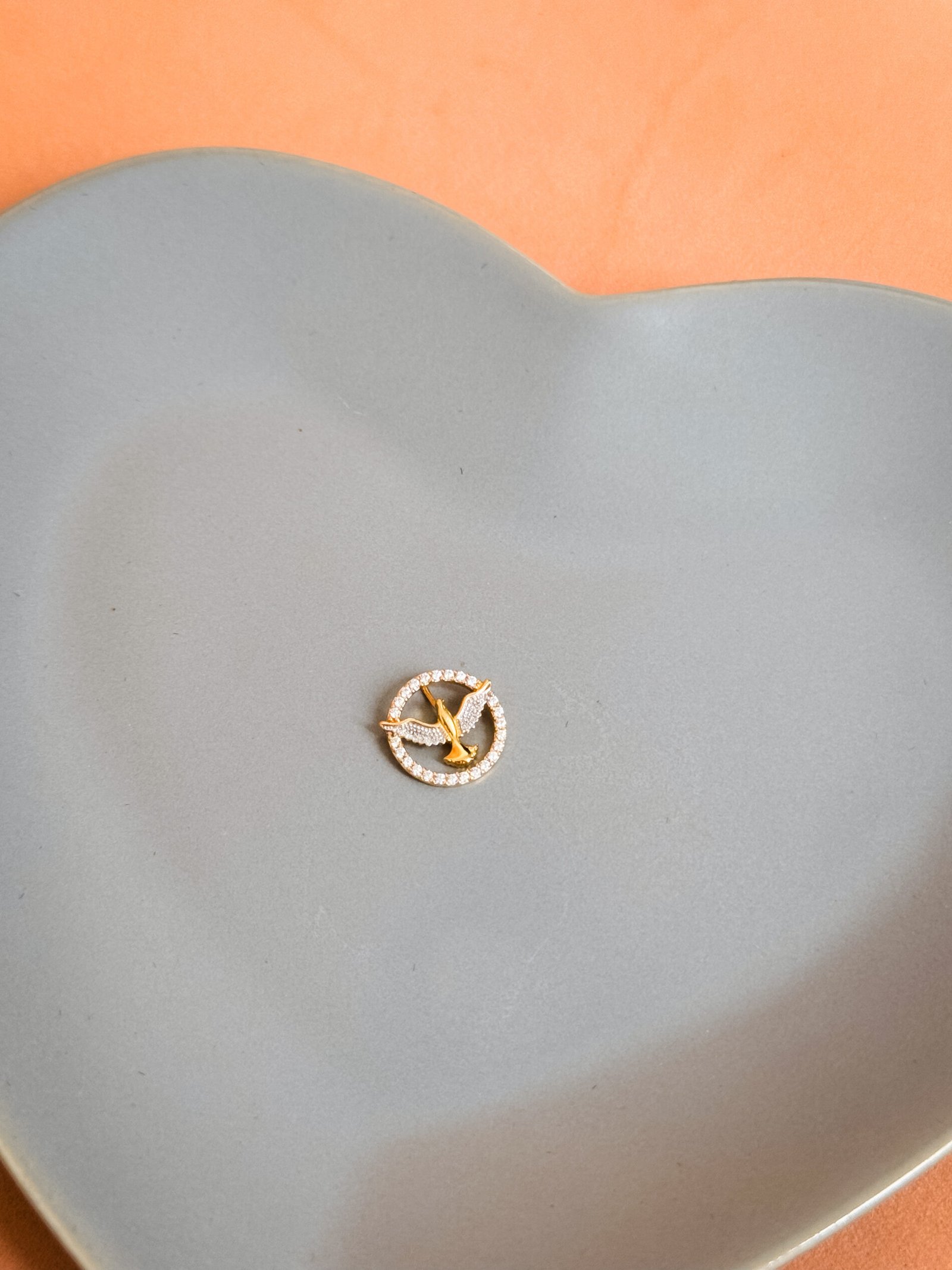 PINGENTE ESPIRITO SANTO CRAVEJADO EM OURO 18K