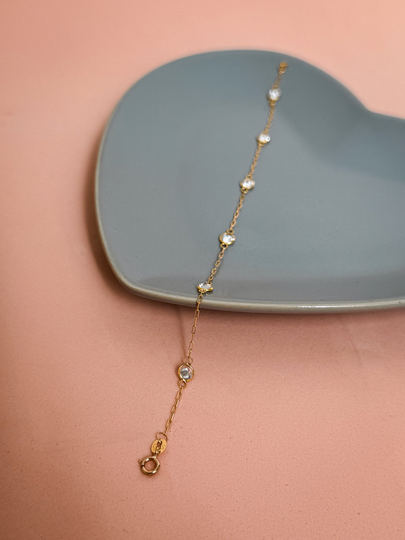 PULSEIRA CARTIER COM ZIRCÔNIAS DE 4MM EM OURO 18K