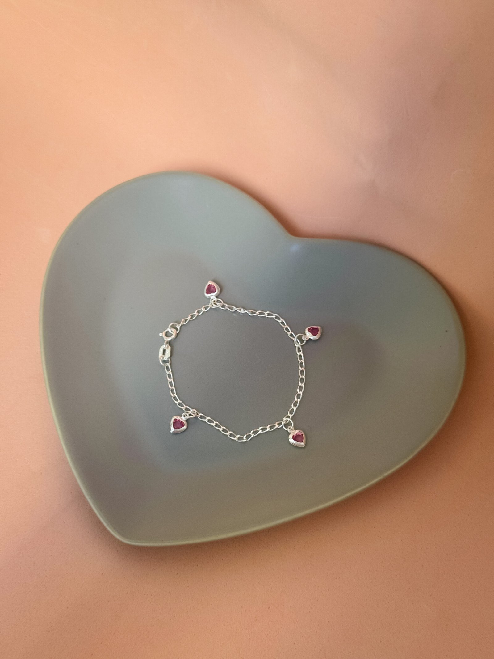 b9e30859-71e6-4eae-9455-6c3662e0ecb5