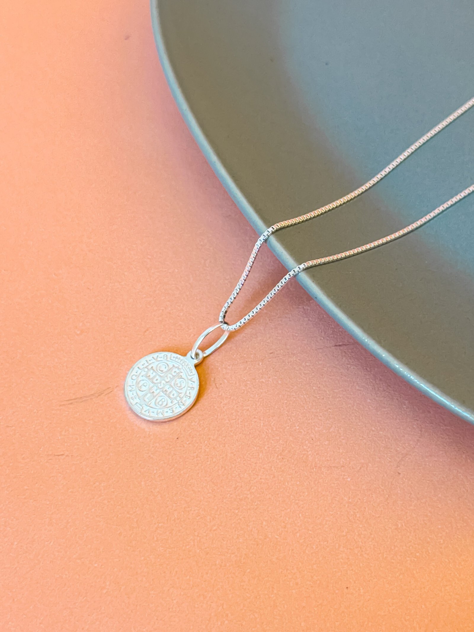 MEDALHA SÃO BENTO PRATA 925