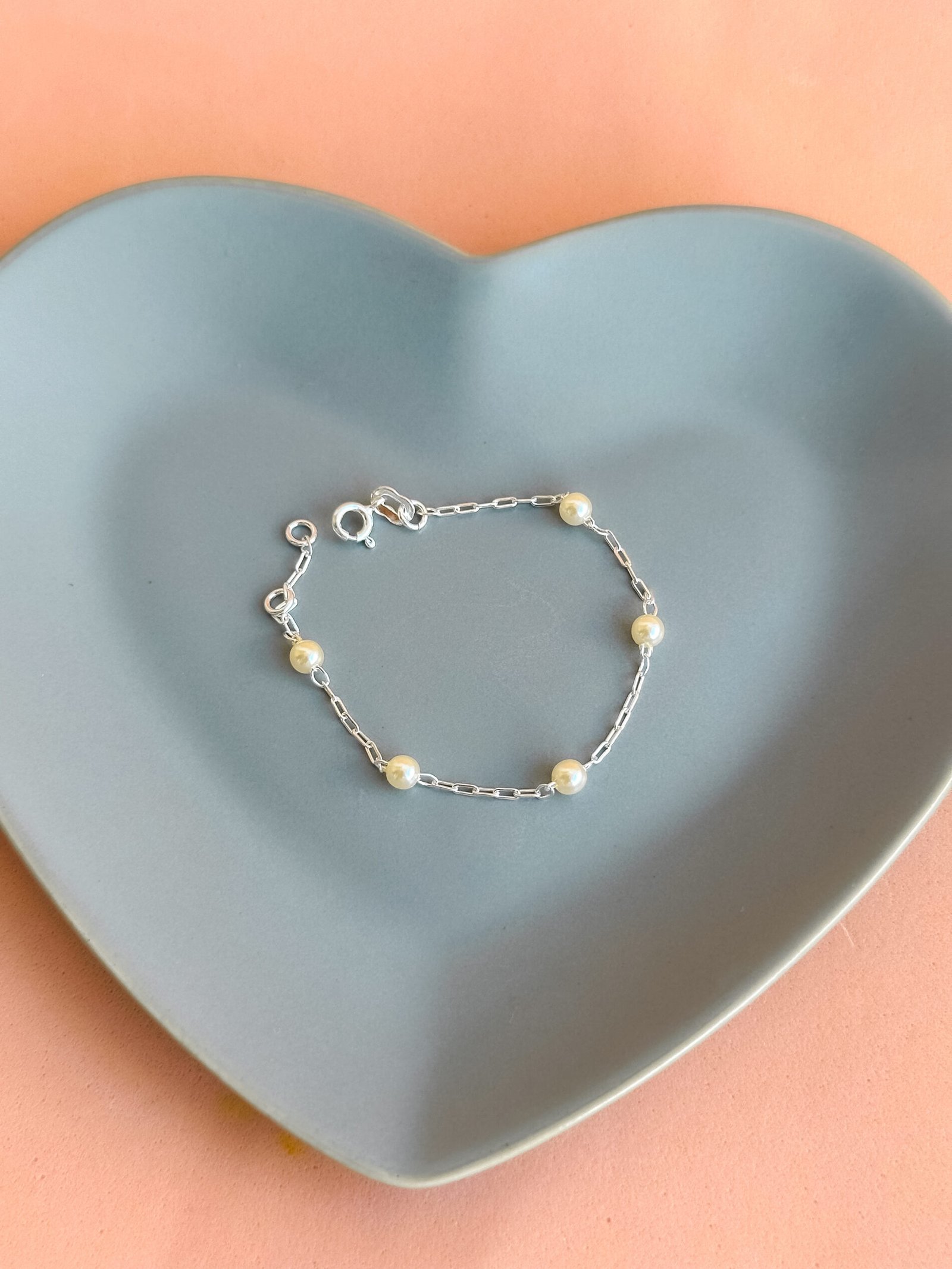 PULSEIRA INFANTIL COM PERÓLAS EM PRATA 925