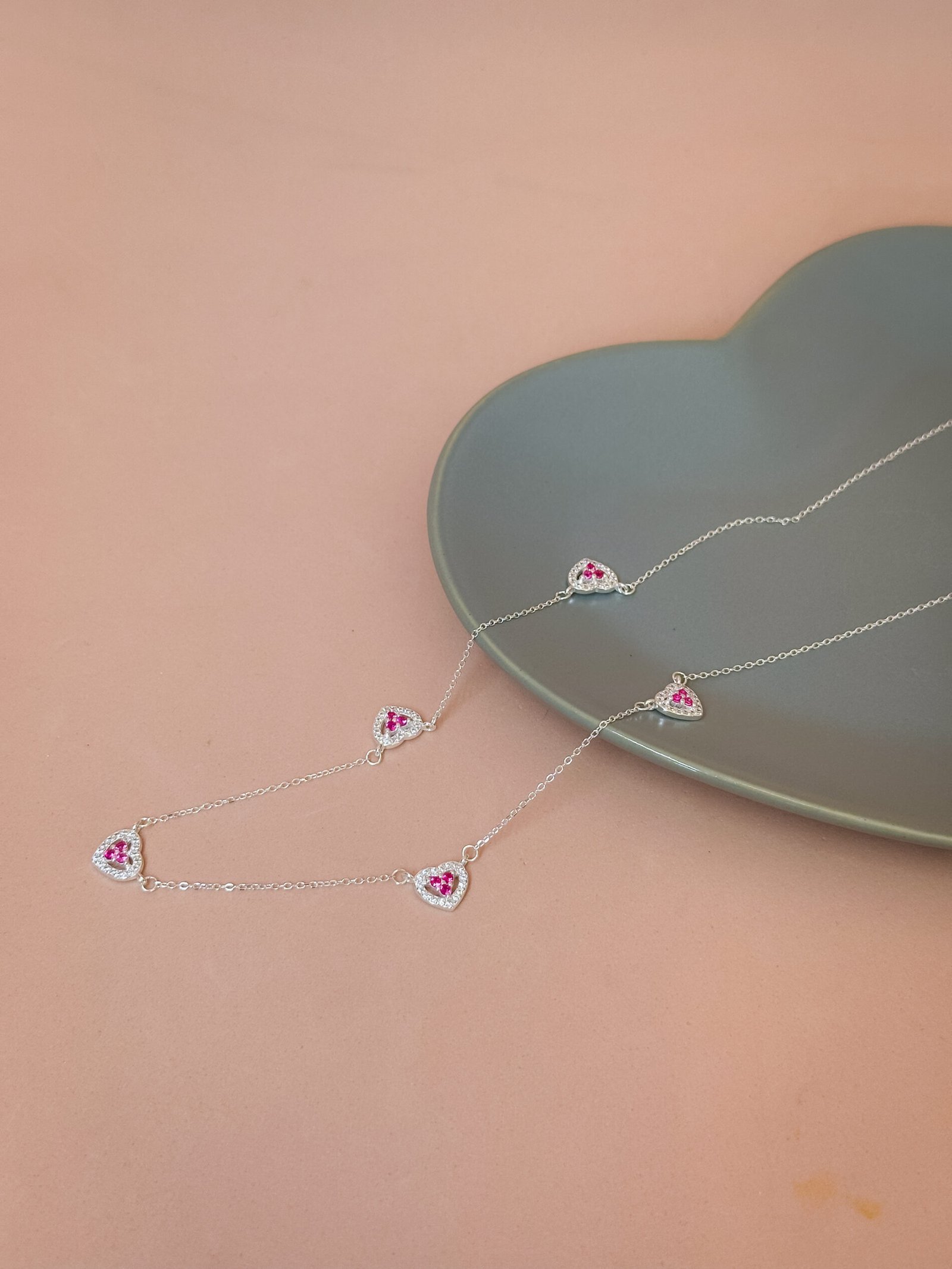 Gargantilha 5 CORAÇÕES EM PRATA 925