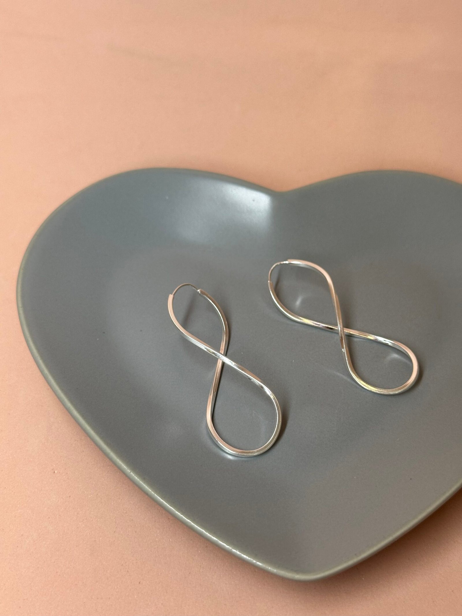 BRINCO INFINITO EM PRATA 925